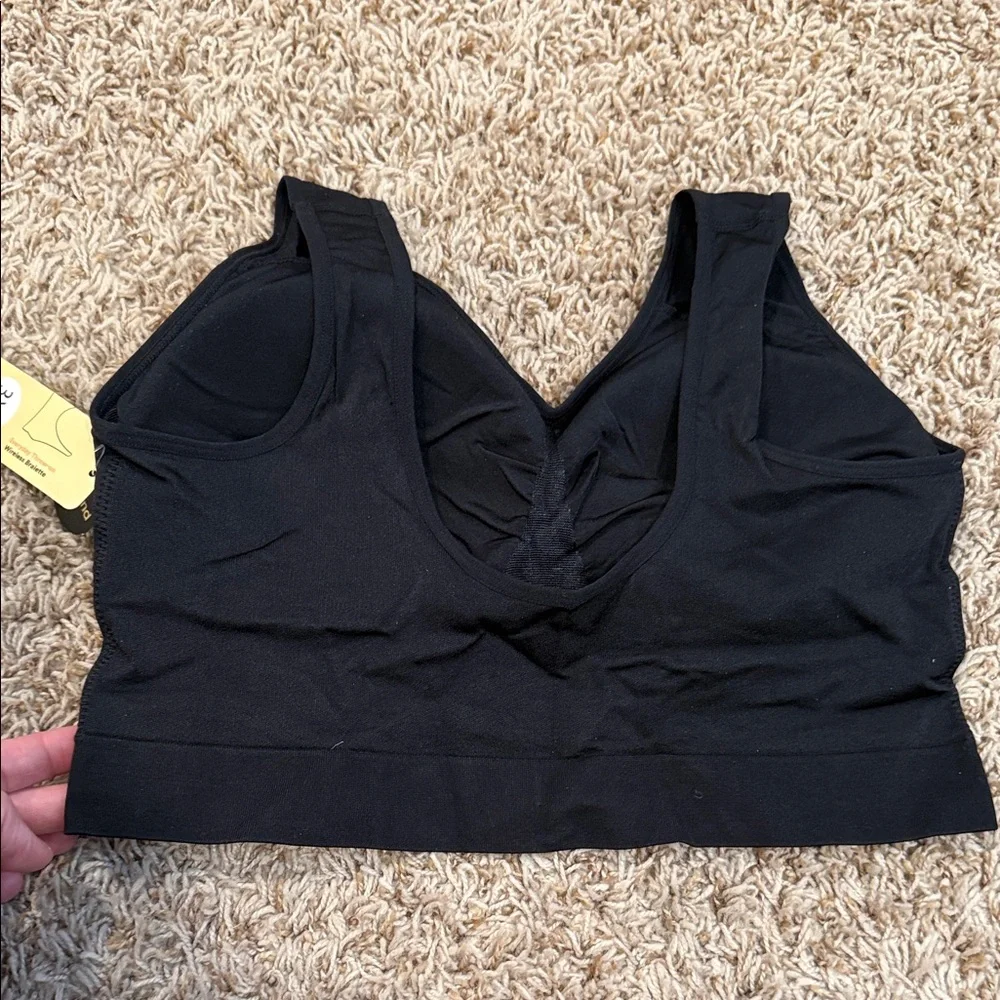 NWT Shapermint Truekind® Everyday Throw-on
Wireless Bralette Black - Picture 5 of 10